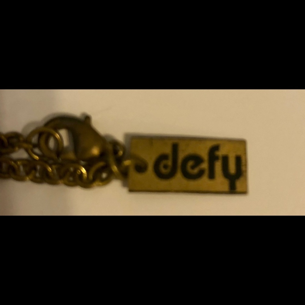 ๐ตDJ STAR RETRO NECKLACE! - Picture 4 of 4